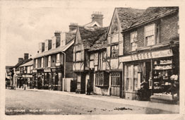Crawley. High Street, Old House, 1911