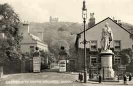 Dudley. Entrance to castle grounds