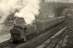 Dudley. Railway Station, April 1956