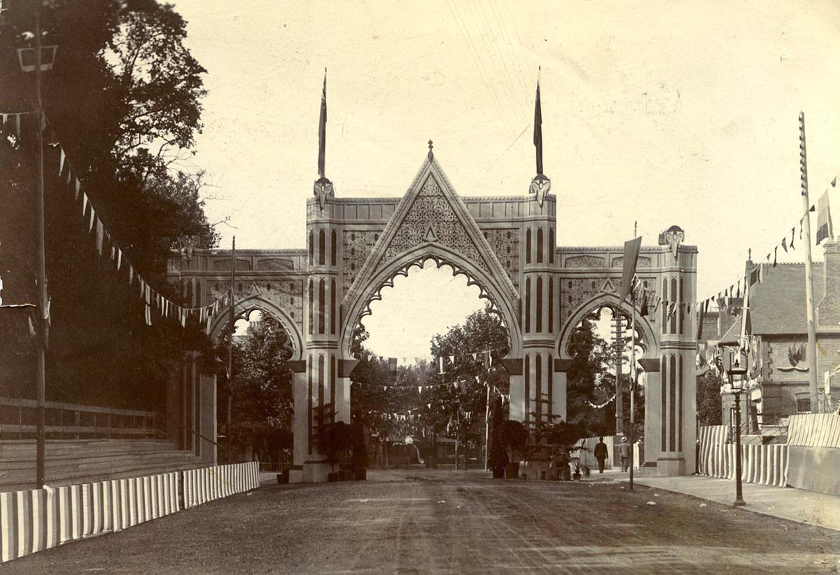 Slough. Queen Victoria's Diamond Jubilee Arch, Mackenzie Street, 1897