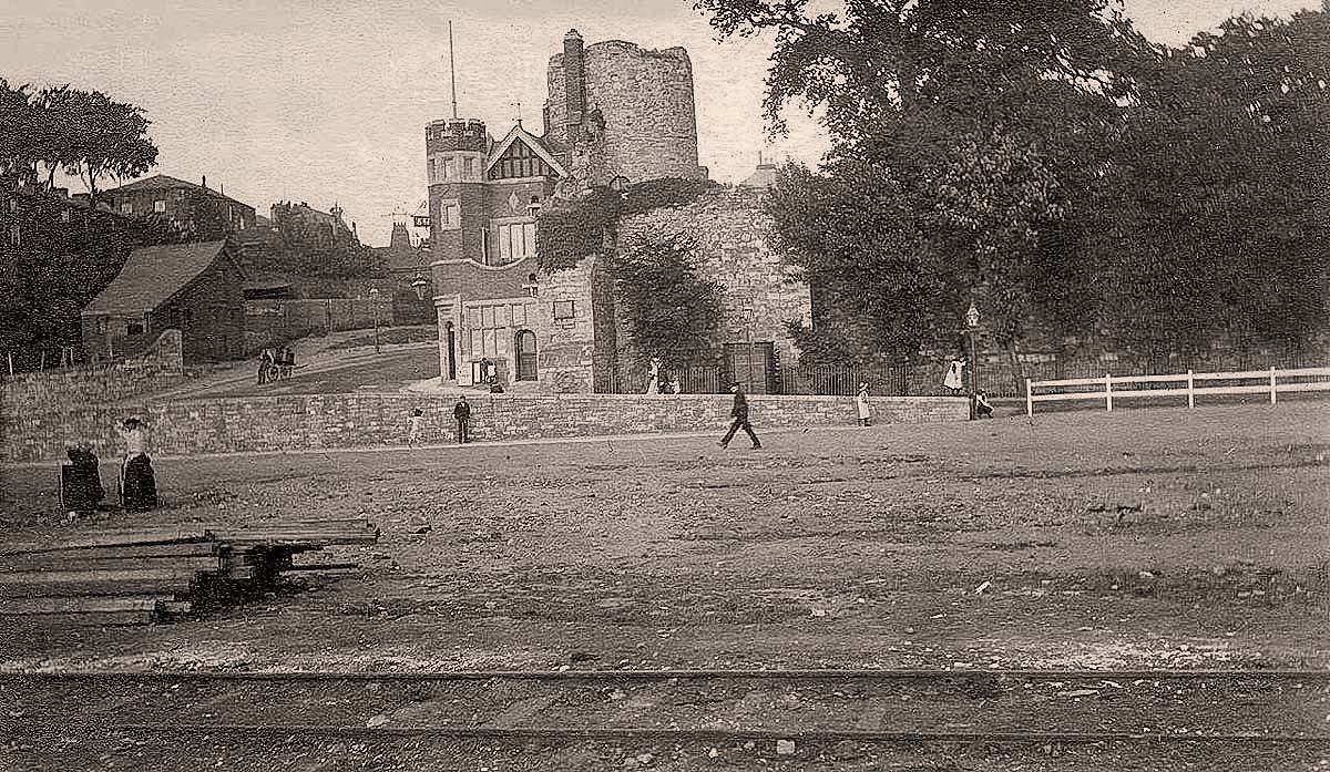 Southampton. Arundel Tower, circa 1900's