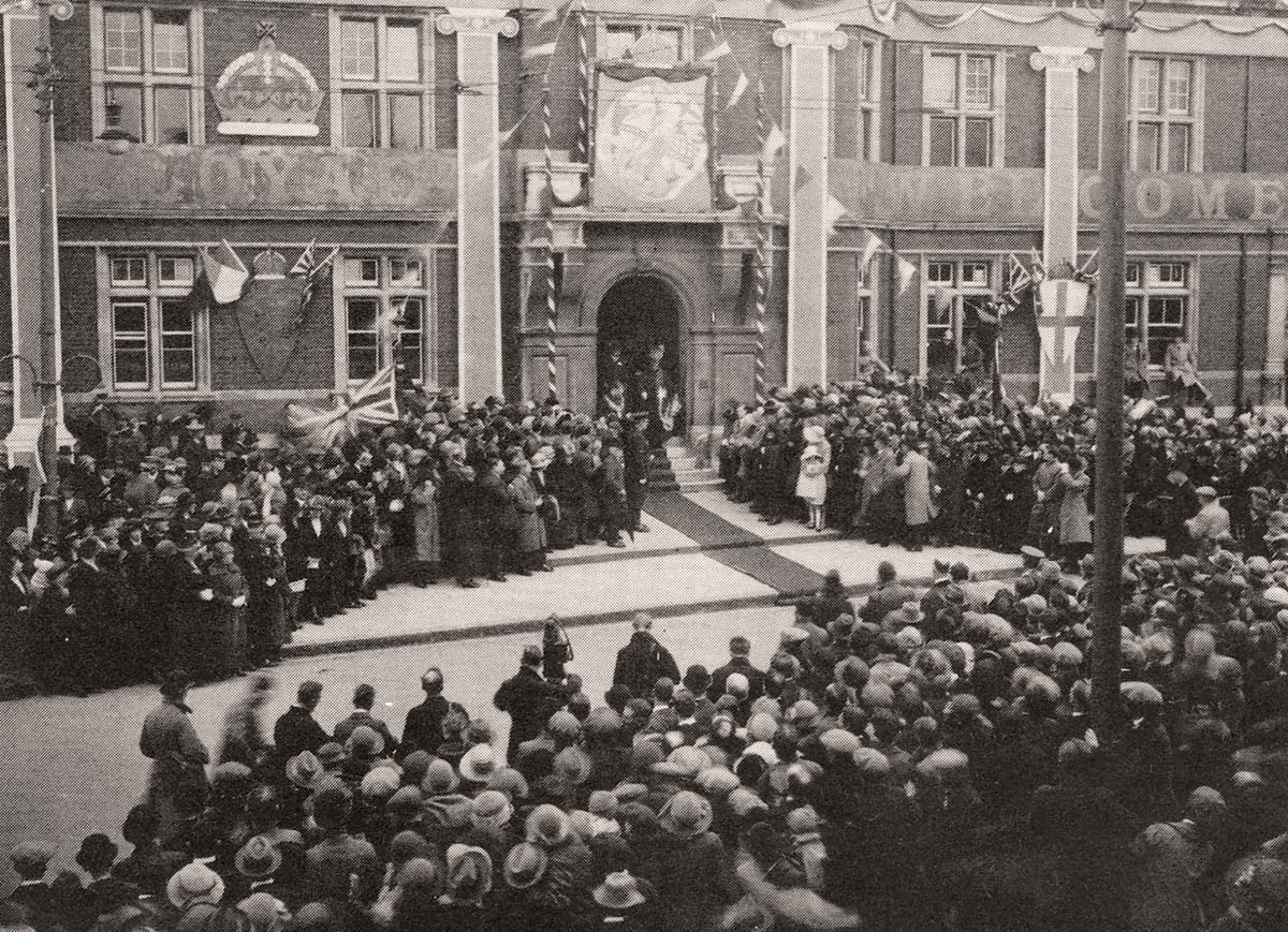Swindon. Visit of King George V and Queen Mary, 1924