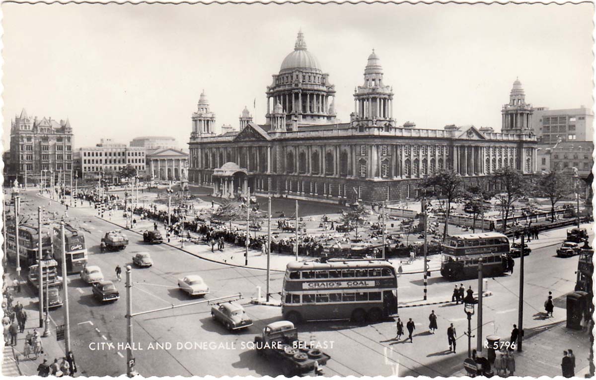Belfast. City Hall and Donegall Square