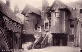 Edinburgh. Whitehorse Close, Canongate, 1912