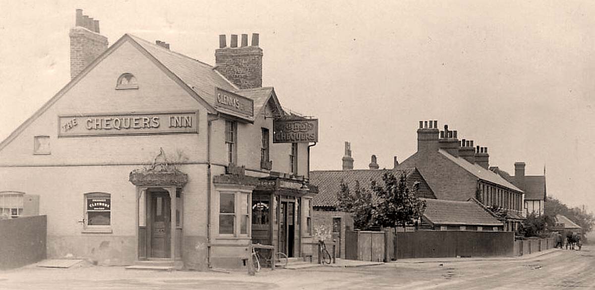 Barking and Dagenham. Dagenham - Checkers Inn, Corner of Broad Street and Ripple Road, 1915