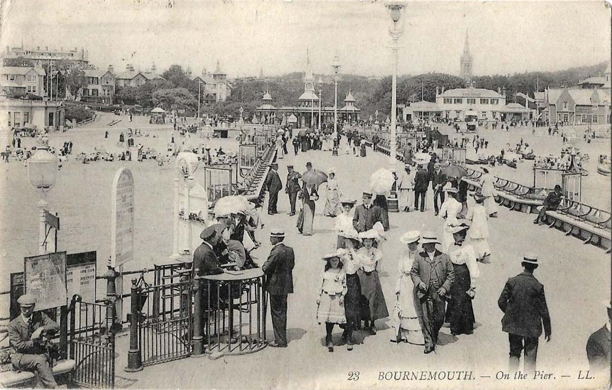 Bournemouth. On the Pier, 1909