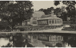 Bradford. Peel Park, conservatory, circa 1915