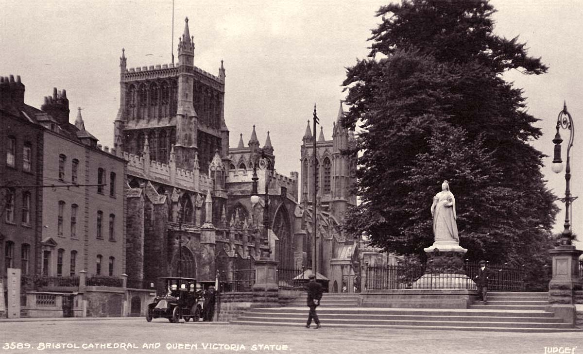 Bristol. Cathedral and Queen Victoria Statue
