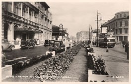 Kingston upon Hull. Royal Station Hotel on Ferensway, circa 1950