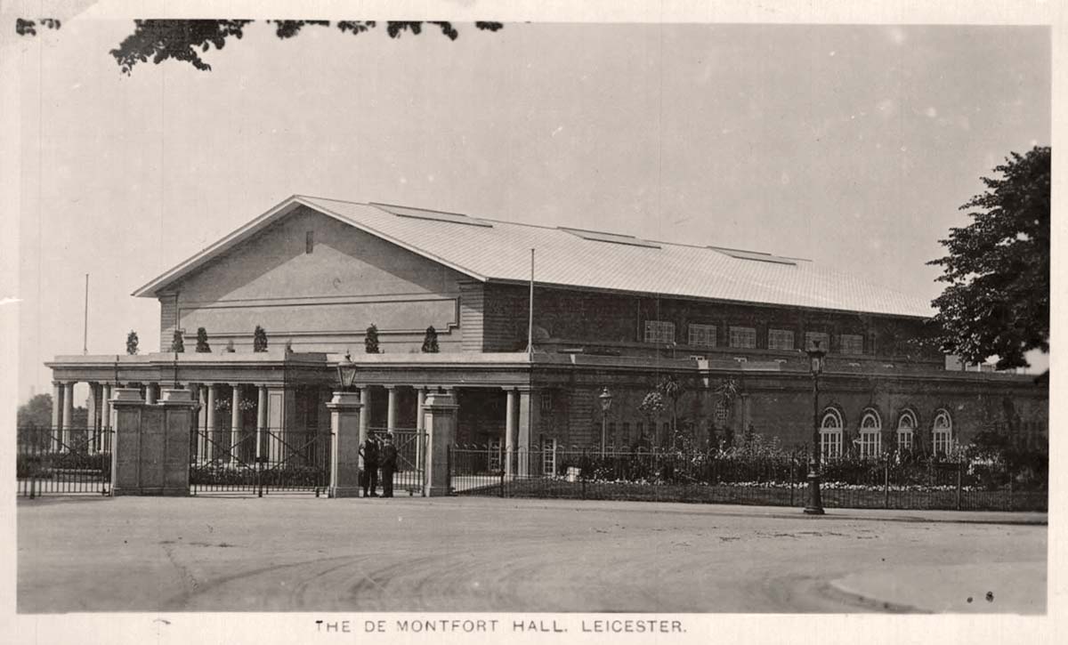 Leicester. De Montfort Hall
