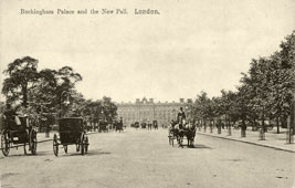 Greater London. Buckingham Palace and New Pall