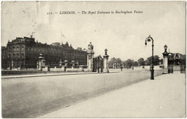 Greater London. Buckingham Palace - Royal entrance, 1910