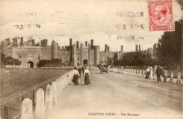 Greater London. Entrance in Hampton Court, 1914