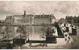 Greater London. Thames embankment - New Country Hall and Boudica Monument