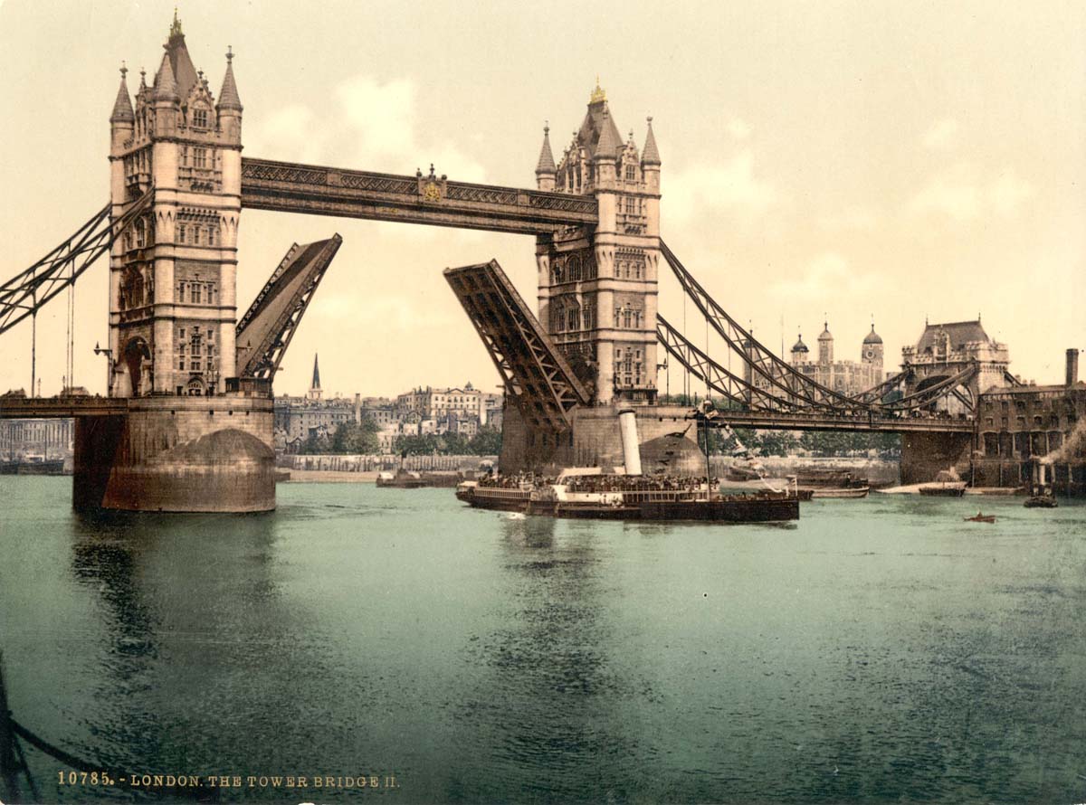 London. Tower Bridge (open), 1890