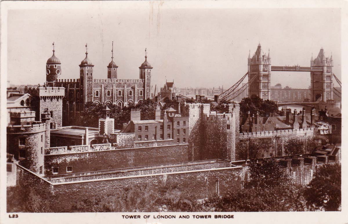London. Tower of London and Tower Bridge, 1933