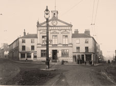 Luton. Town Hall, First Building, 1909