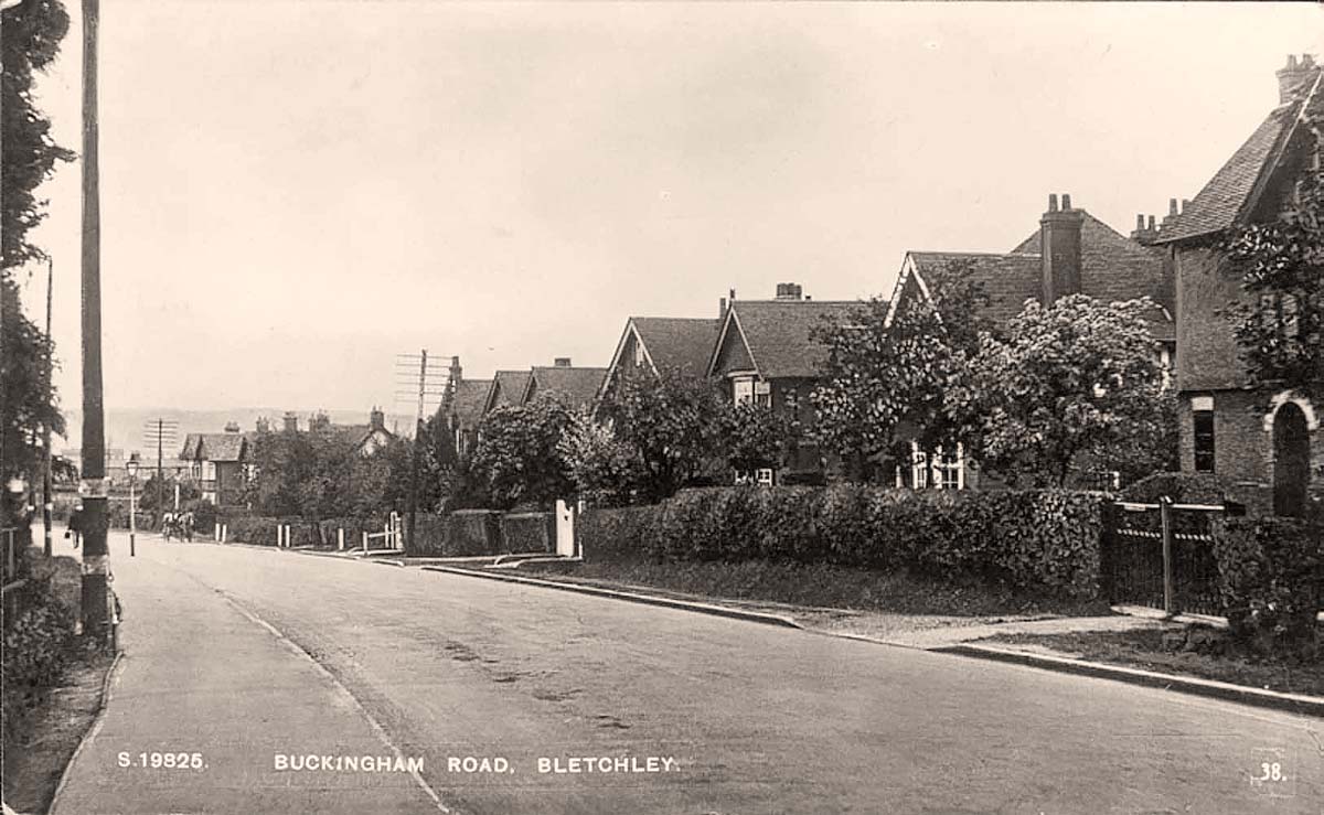 Milton Keynes. Bletchley - Buckingham Road looking towards Eight Belles, 1939