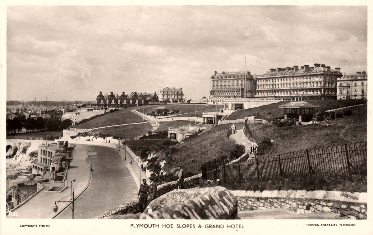 Plymouth. Hoe - Slopes and Grand Hotel, 1958