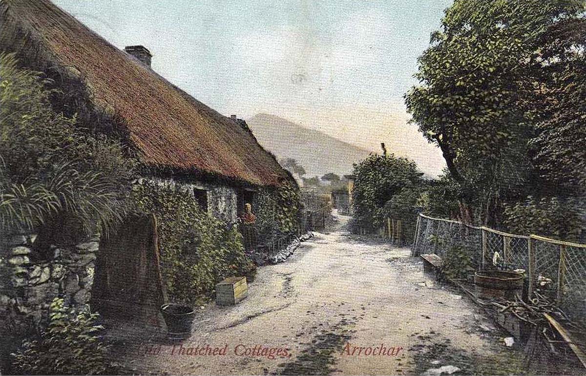 Arrochar. Old Thatched Cottages, 1905