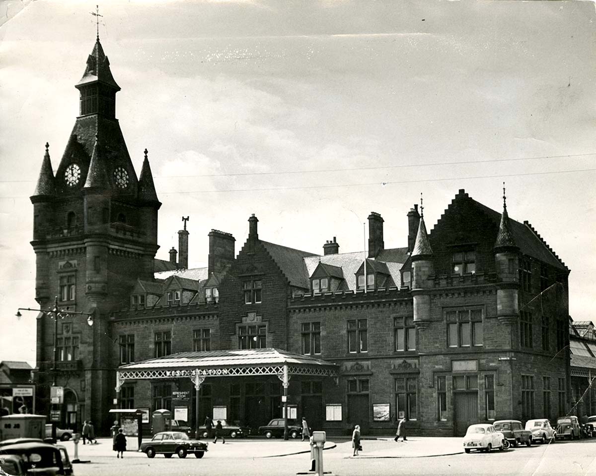 Dundee West Station of Caledonian railway, 1966